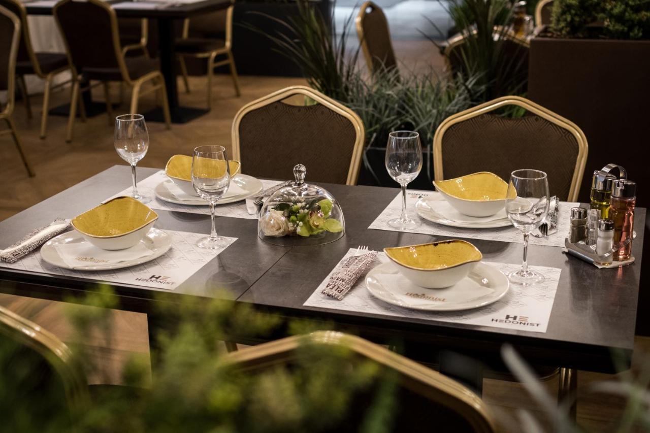 Hotel Grand Hedonist Pančevo المظهر الخارجي الصورة