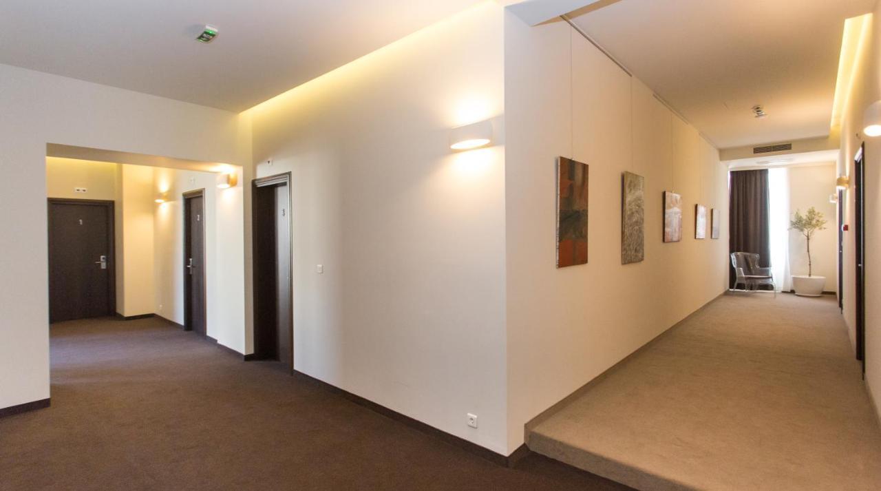 Hotel Grand Hedonist Pančevo المظهر الخارجي الصورة