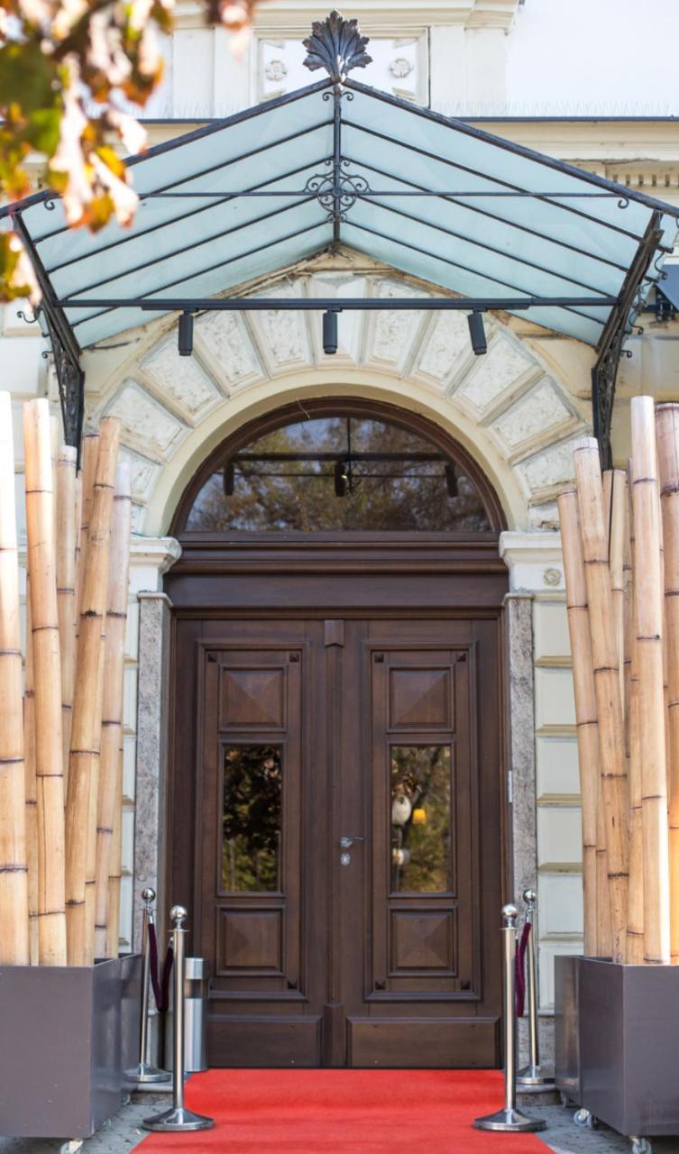 Hotel Grand Hedonist Pančevo المظهر الخارجي الصورة