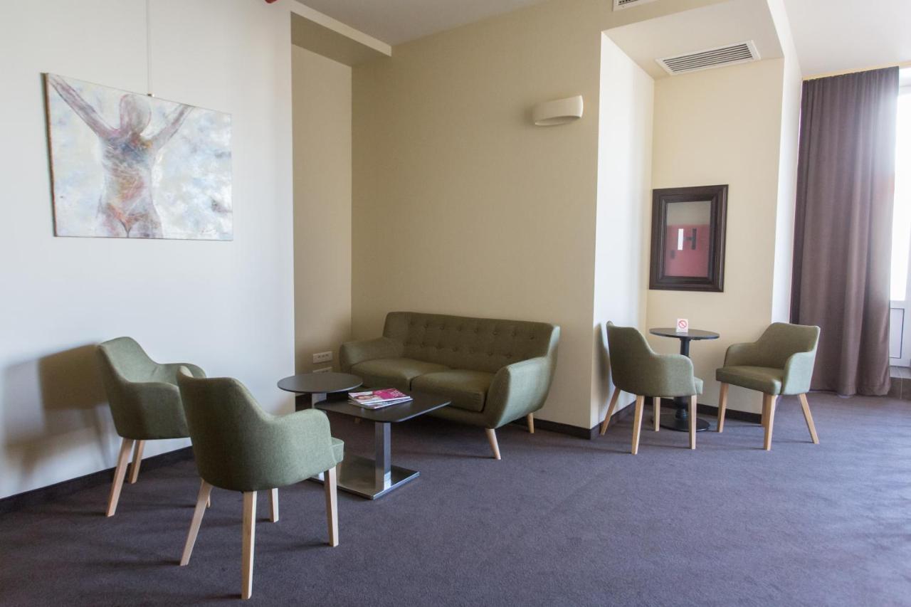 Hotel Grand Hedonist Pančevo المظهر الخارجي الصورة