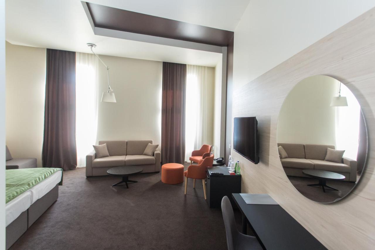 Hotel Grand Hedonist Pančevo المظهر الخارجي الصورة