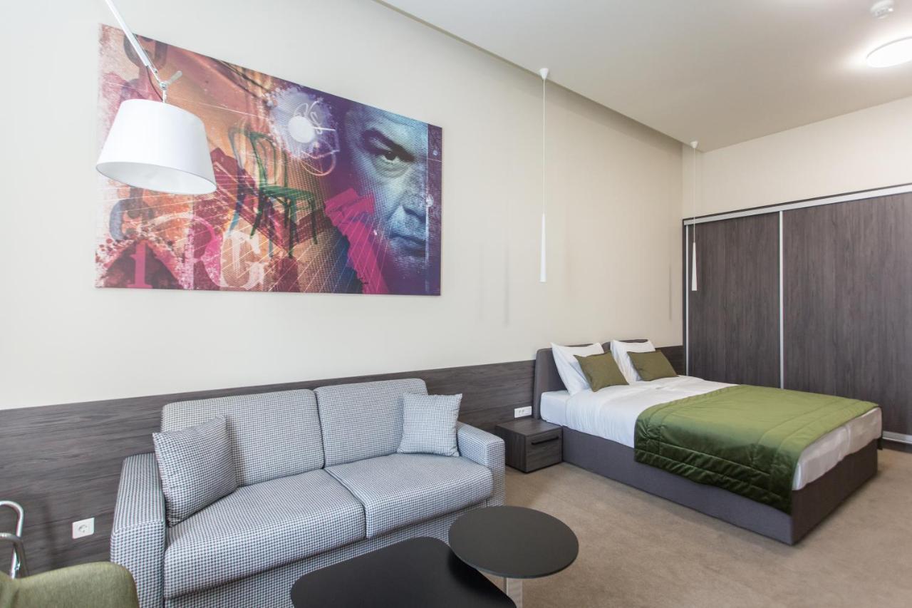Hotel Grand Hedonist Pančevo المظهر الخارجي الصورة